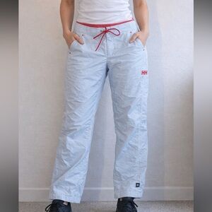 VINTAGE WOMENS MEDIUM HELLY HANSEN CAPRI TECHNICAL PANTS